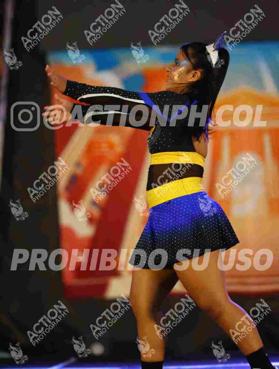 Preview de DANNA VACA - GOLDEN EMPIRE