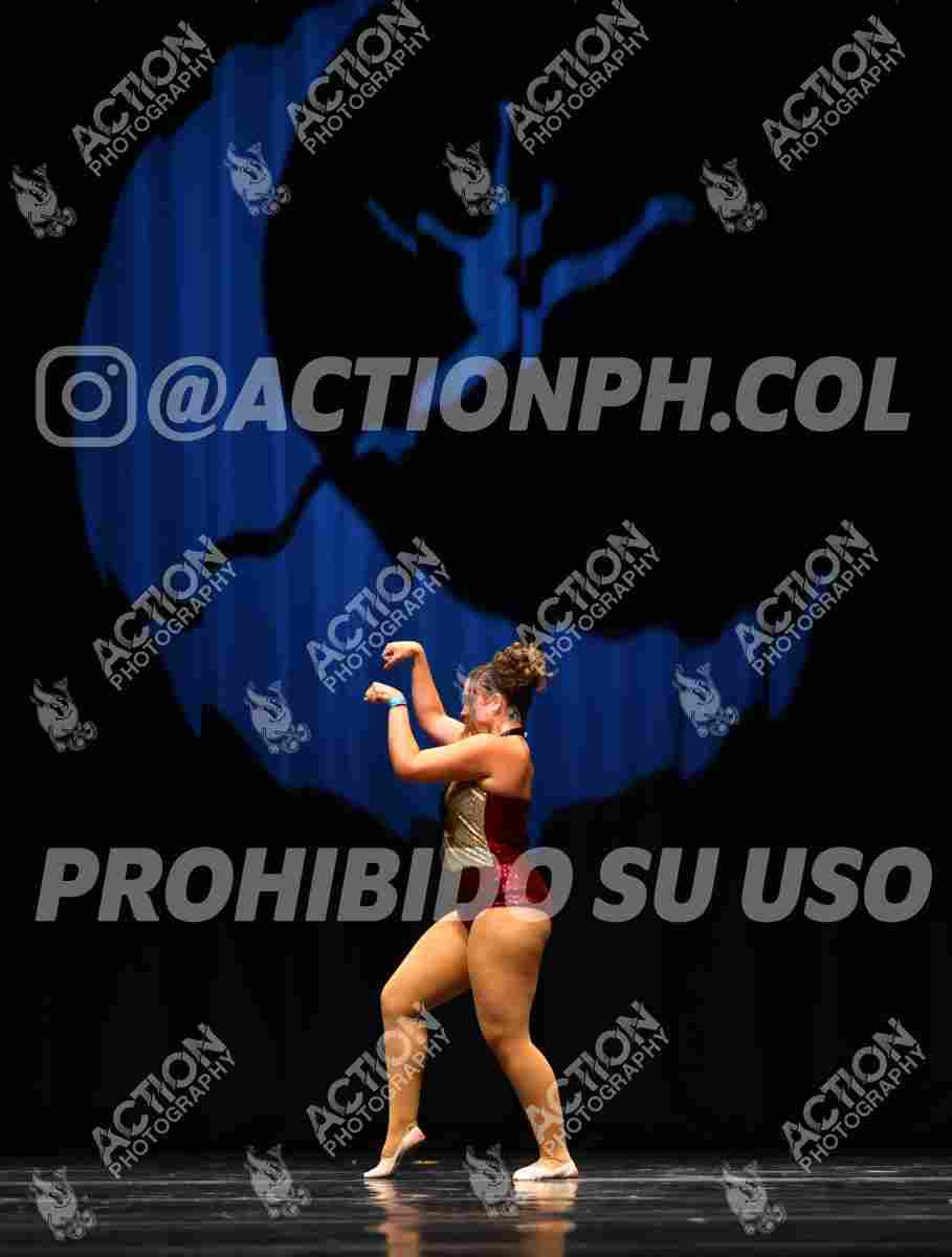 Preview de Don’t Rain On My Parade - Claudia Carrillo