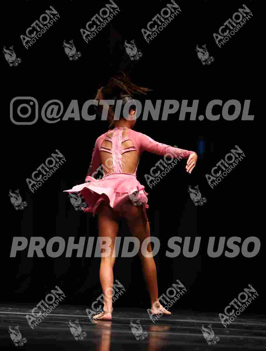 Preview de Who Says - Luciana Montoya Rojas