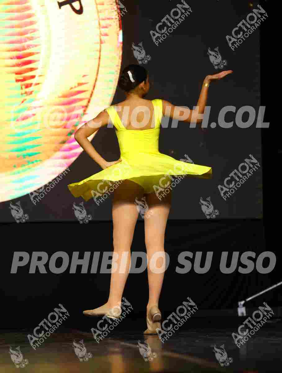 Preview de ANOTHER DAY OF SUN-SOFÍA MOLINA