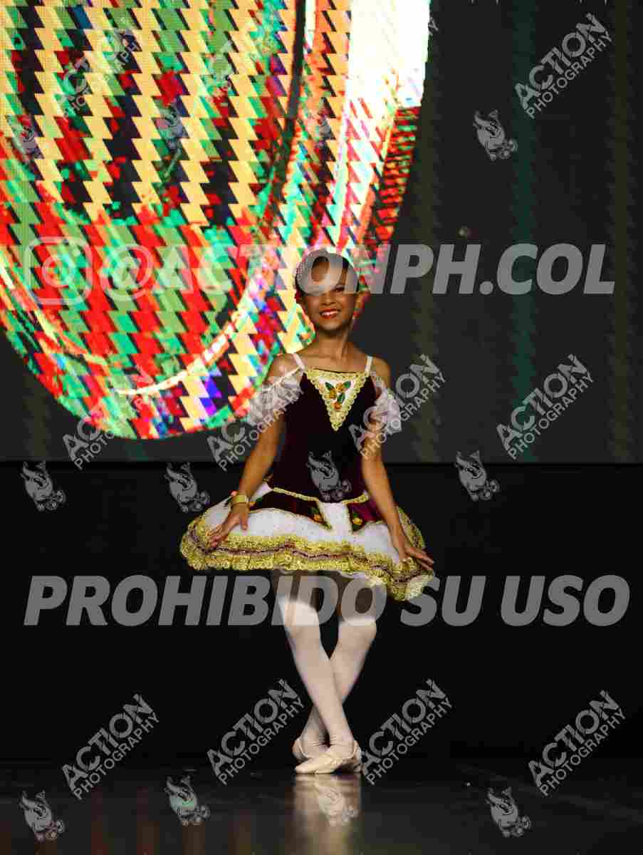 Preview de PAQUITA-ISABELLA HOLNESS