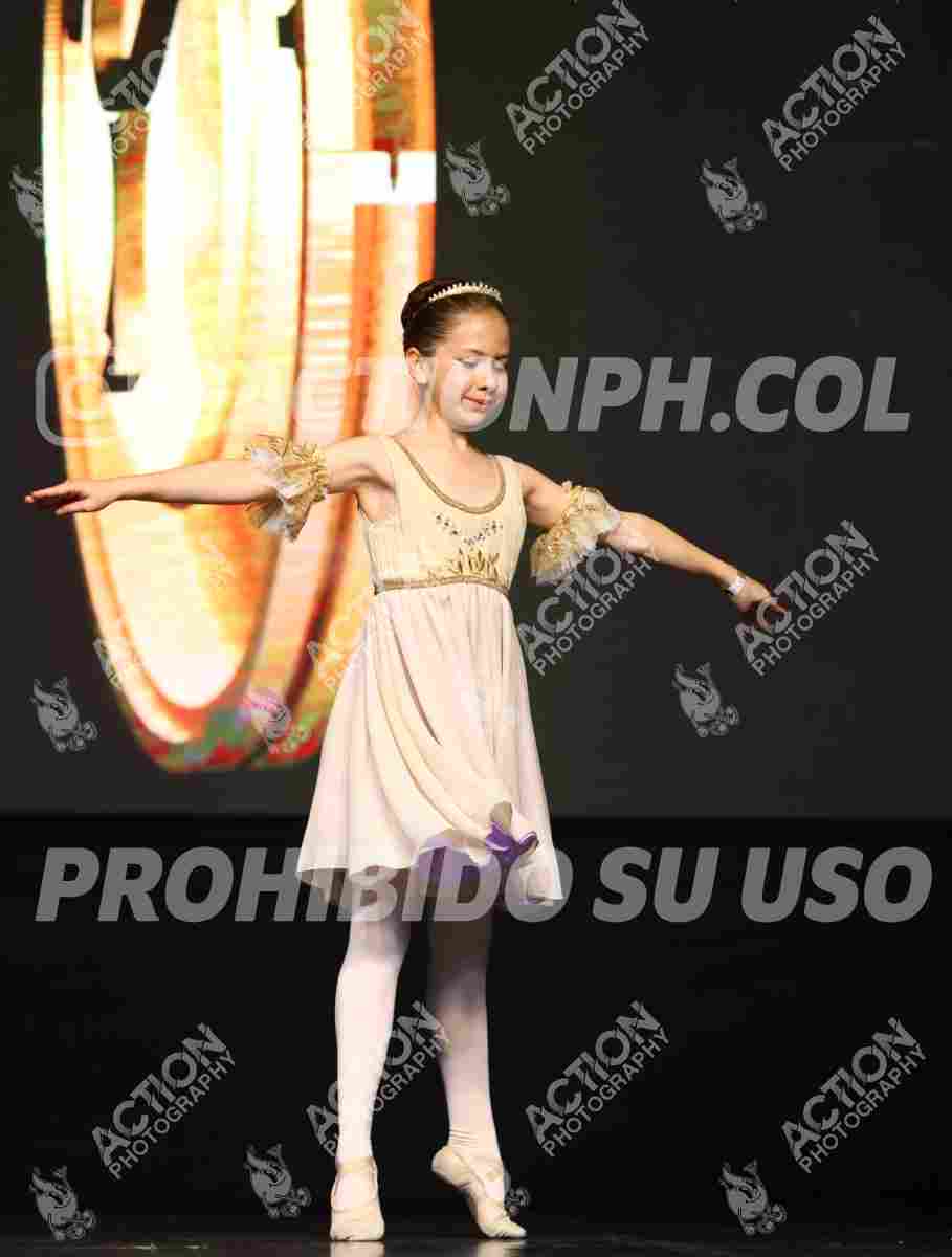 Preview de LAGO DE LOS CISNES. PAS DE TROIS VARIATION #1 - SALOME JIMENEZ MONTENEGRO