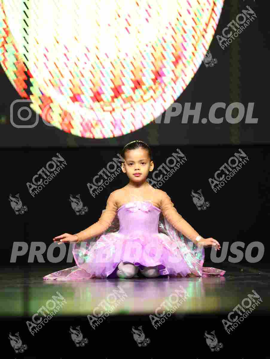 Preview de LITTLE BUTTERFLY-ALANA VICTORIA