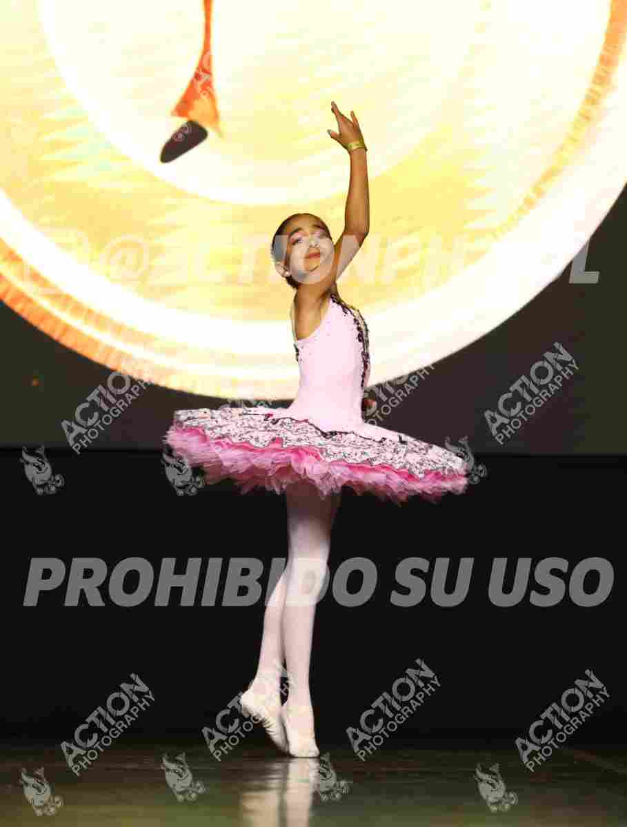 Preview de PAQUITA - REBECA URIBE