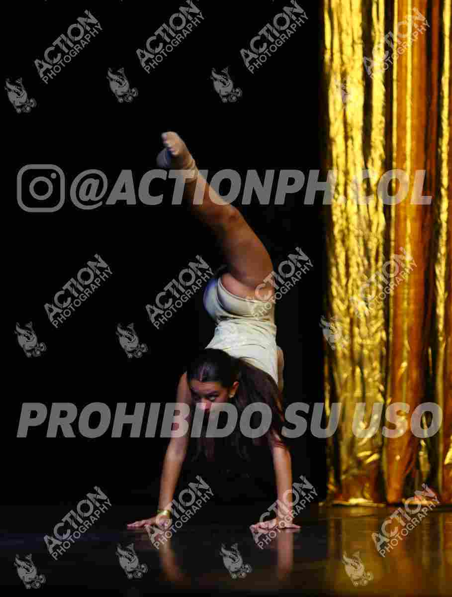 Preview de GOLDEN HOUR - SOFIA MONTAÑEZ RAMIREZ