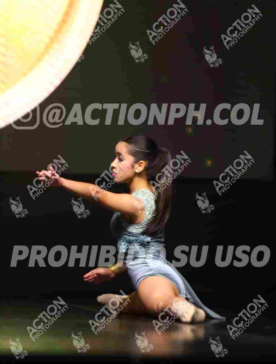 Preview de WINTER LIGHT - ANA VALENTINA WING PRIETO