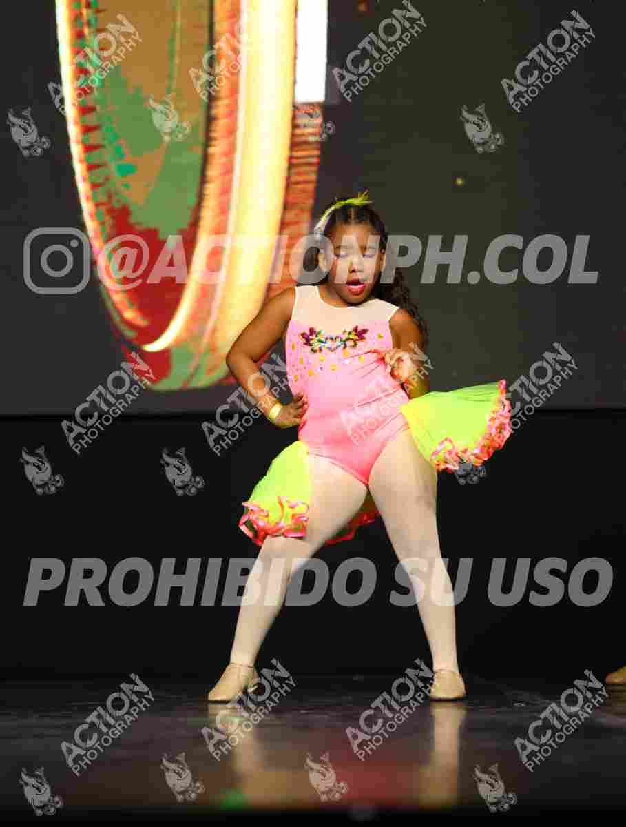 Preview de LATINAS-ASHLEY-DIONE-HEICHA
