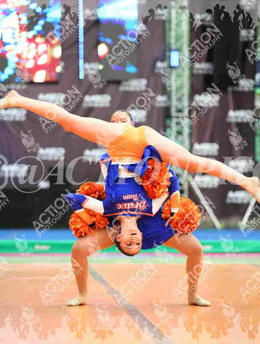 Braves Team Bello Foto 1