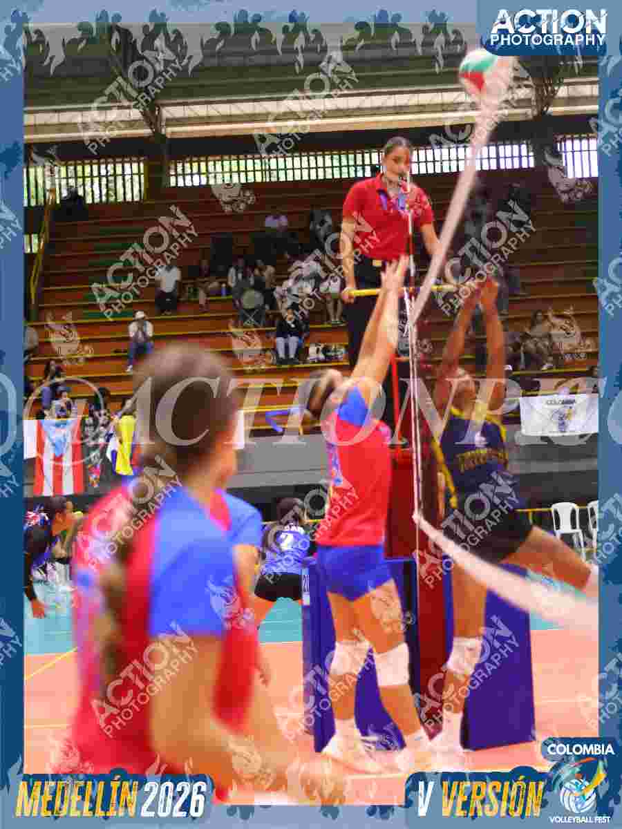 TITANAS Foto 1
