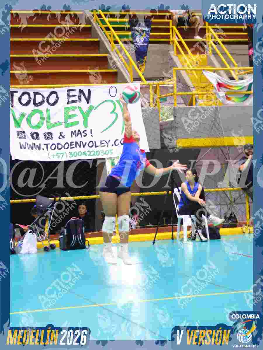 TITANAS Foto 1