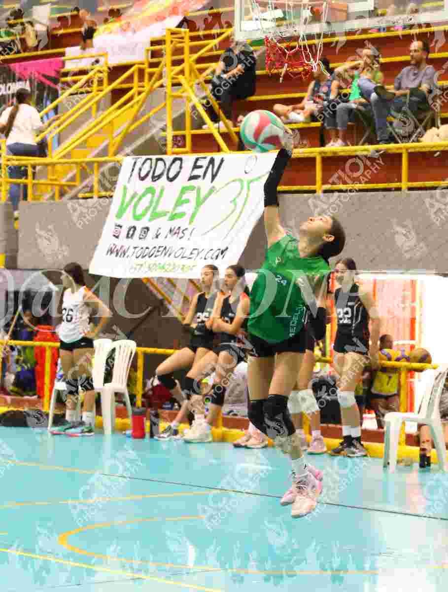 INDER MEDELLIN Foto 1