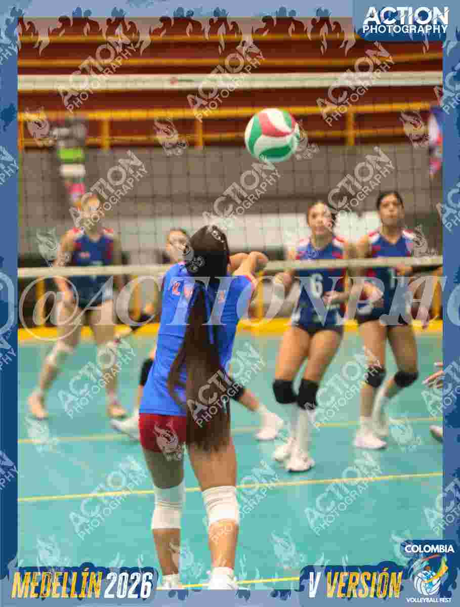 TITANES Foto 4